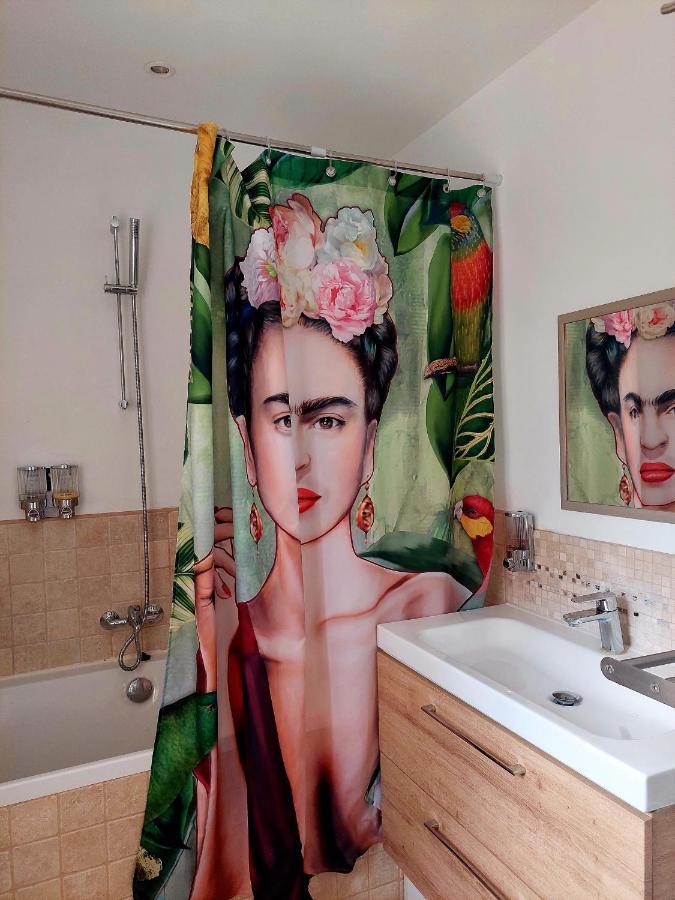 Les Jardins D'Eleusis Bed & Breakfast Murs  Екстериор снимка