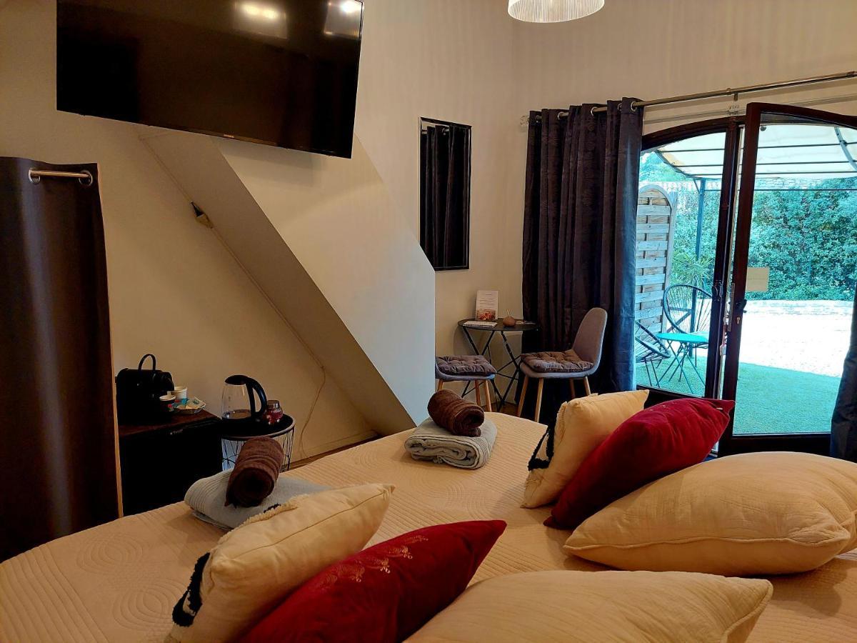 Les Jardins D'Eleusis Bed & Breakfast Murs  Екстериор снимка