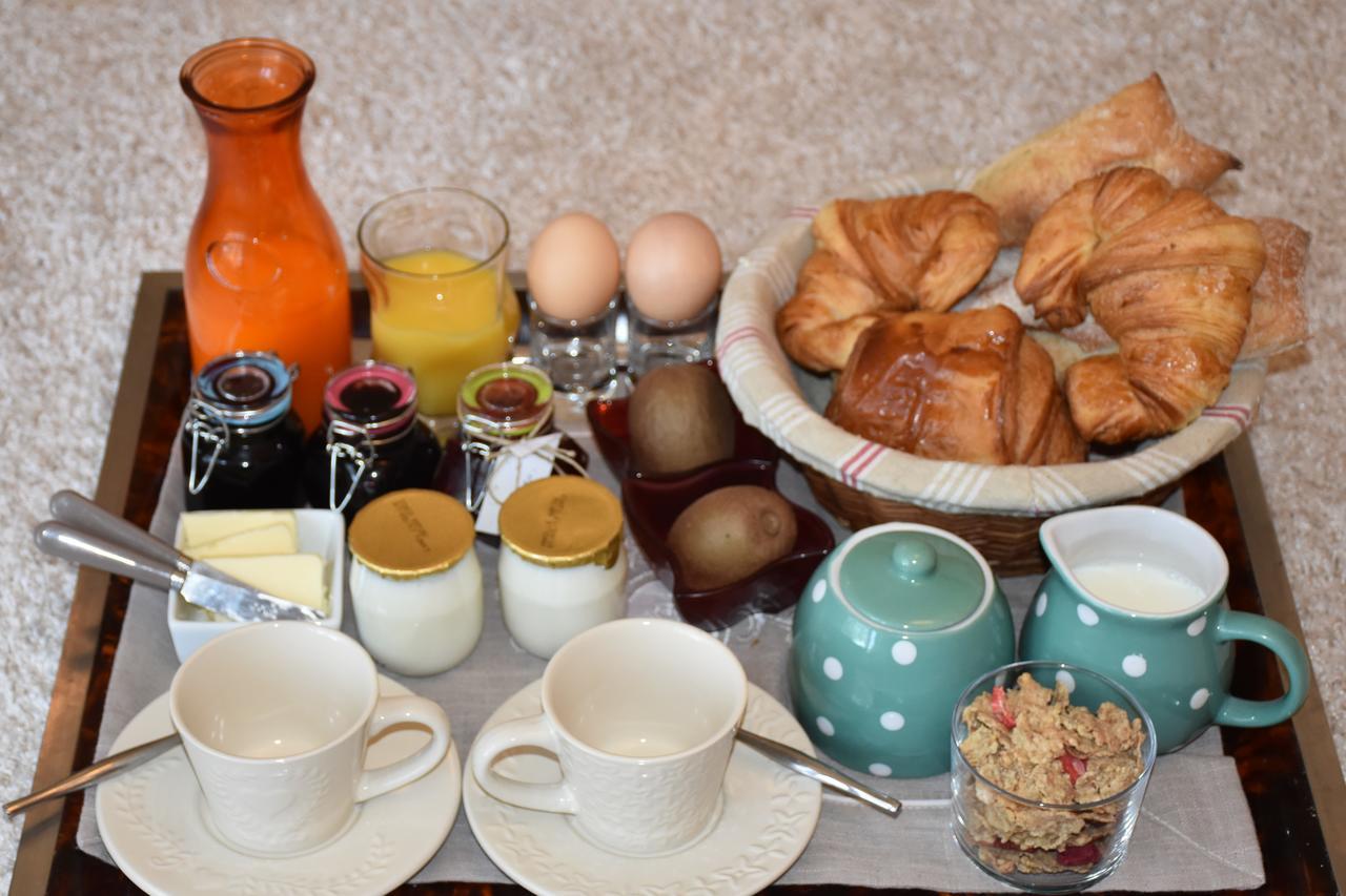 Les Jardins D'Eleusis Bed & Breakfast Murs  Екстериор снимка